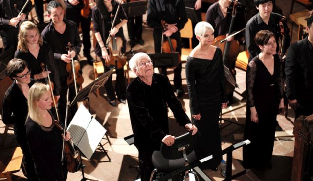 Helmuth Rilling: The Weimar Bach Cantata Academy – More than just Music