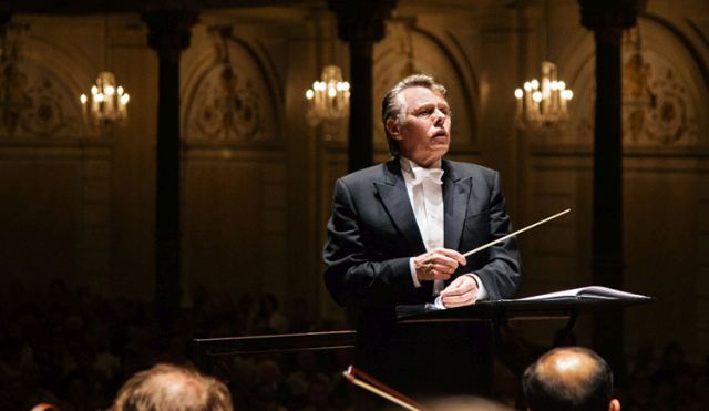 Mariss Jansons conducts Shostakovich Symphony No. 5