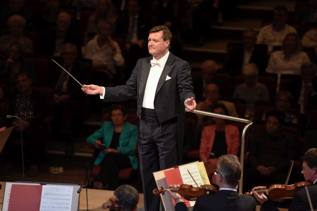Thielemann conducts Bruckner No. 1