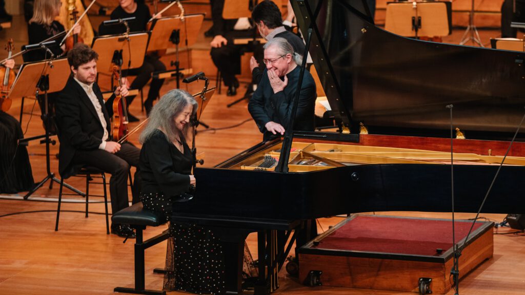 Martha Argerich, Silvain Cambreling & Symphoniker Hamburg