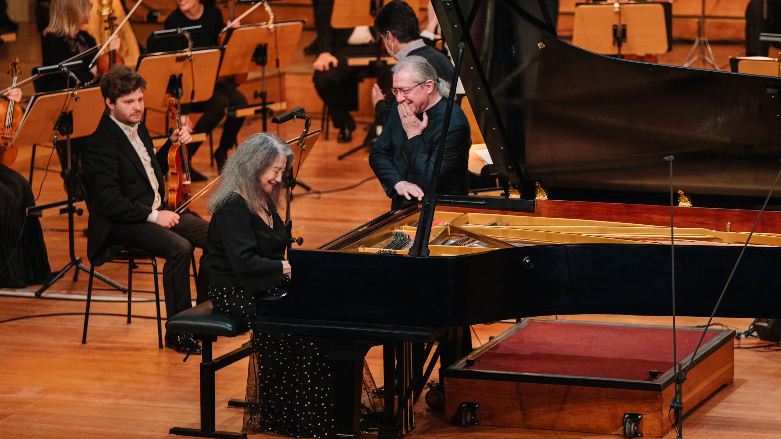 Martha Argerich, Silvain Cambreling & Symphoniker Hamburg